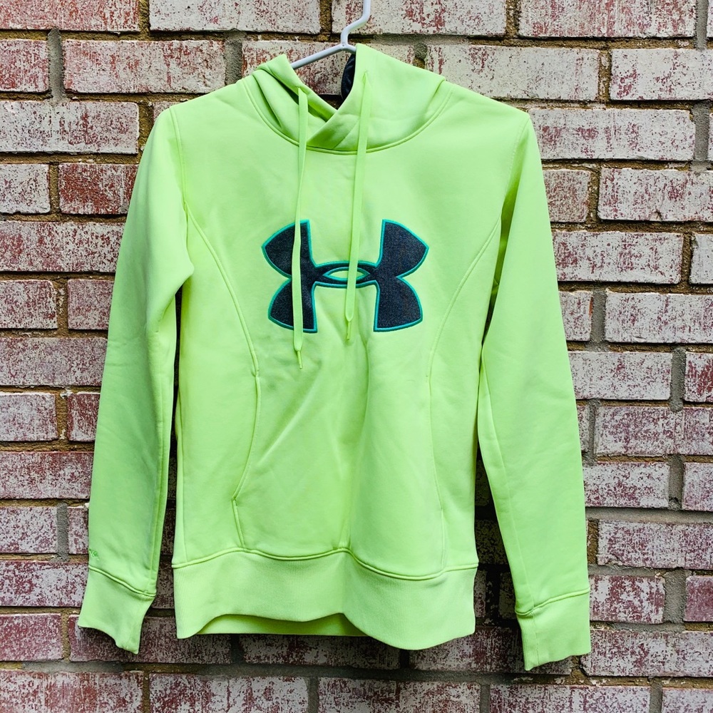 Woman's Under Armour semi-fitted storm hoodie XS